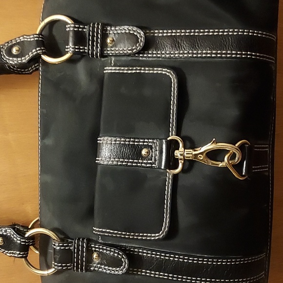 MAXX NY Handbag - Picture 2 of 9